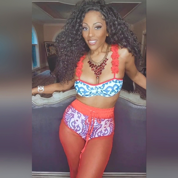 Callie Lives Ruffle Le Fleur: Red White & Blue Swimsuit L XL - Picture 15 of 15